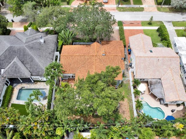 Продажа дома по адресу 805 SE 10th St - фото 5890642