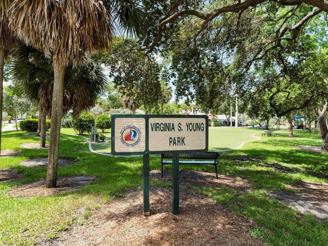 Продажа дома по адресу 805 SE 10th St - фото 5890647