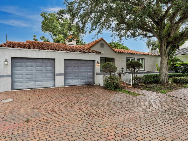 Продажа дома по адресу 805 SE 10th St - фото 5890649