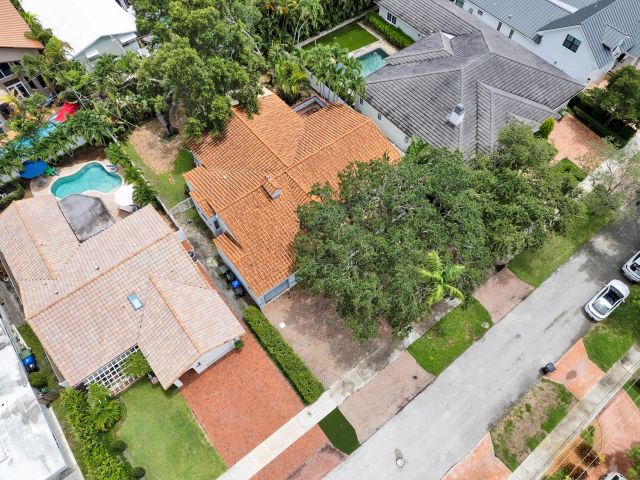 Продажа дома по адресу 805 SE 10th St - фото 5890650