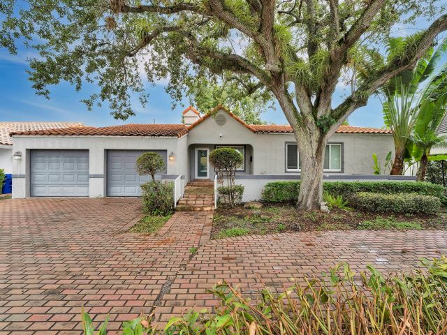 Продажа дома по адресу 805 SE 10th St - фото 5890653