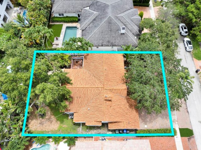 Продажа дома по адресу 805 SE 10th St - фото 5890654