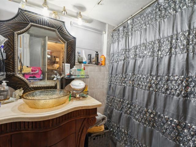 Продажа дома по адресу  - фото 6036241