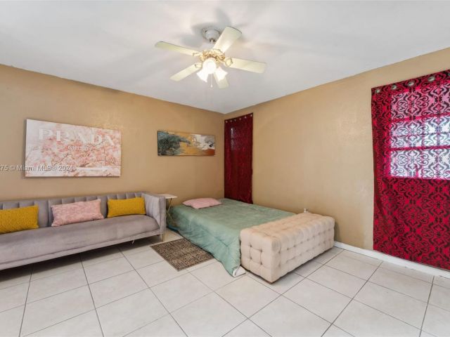 Продажа дома по адресу  - фото 6036244