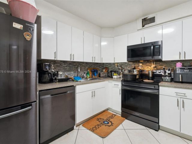 Продажа дома по адресу  - фото 6036245