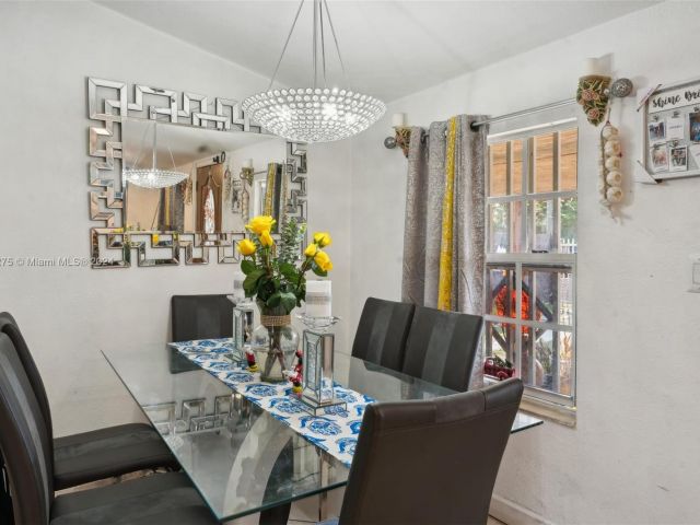 Продажа дома по адресу  - фото 6036247