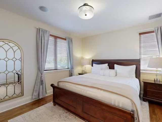 Продажа дома по адресу 3030 NE 45th St - фото 6280945