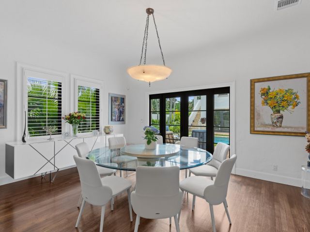 Продажа дома по адресу 112 Roosevelt Place - фото 6732483