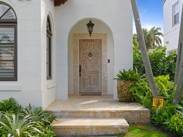 Продажа дома по адресу 112 Roosevelt Place - фото 6732490