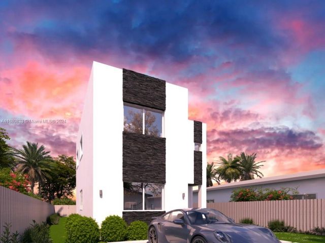 Продажа дома по адресу 721 NW 5th Ave - фото 5544978