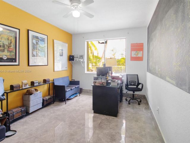 Продажа дома по адресу 6641 SW 166th Ct - фото 5792826