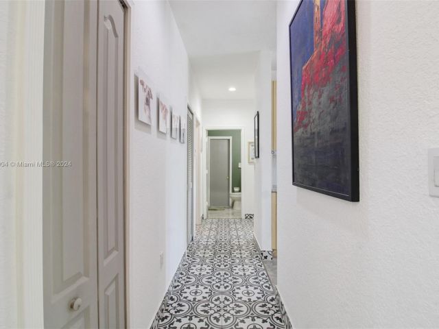 Продажа дома по адресу 6641 SW 166th Ct - фото 5792828