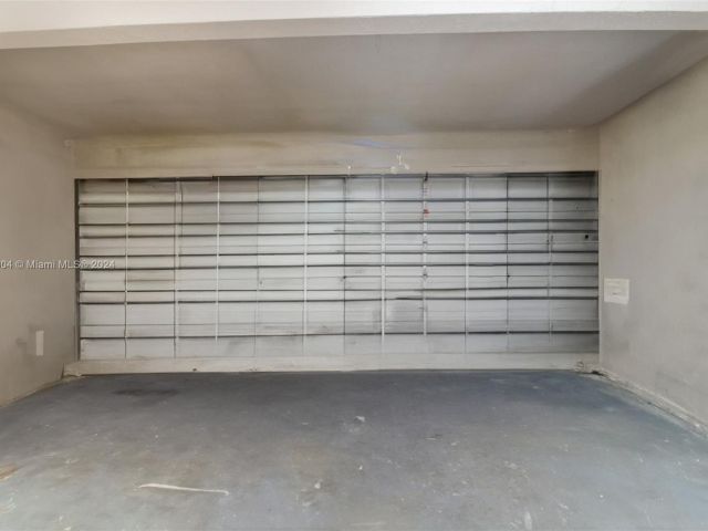 Продажа дома по адресу 6641 SW 166th Ct - фото 5792829