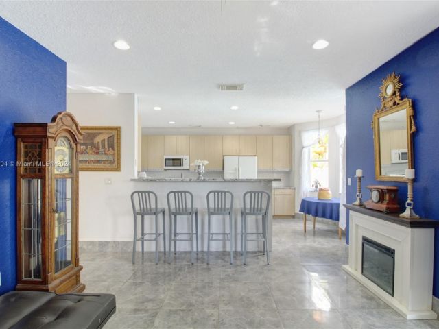 Продажа дома по адресу 6641 SW 166th Ct - фото 5792834