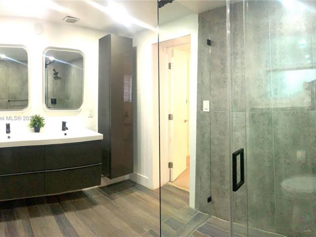 Продажа дома по адресу 10825 Peachtree Dr - фото 6088192