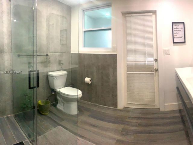 Продажа дома по адресу 10825 Peachtree Dr - фото 6088193