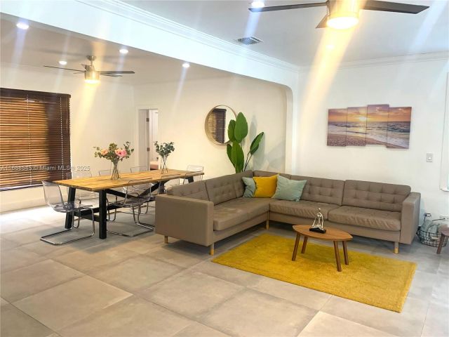 Продажа дома по адресу 10825 Peachtree Dr - фото 6088203