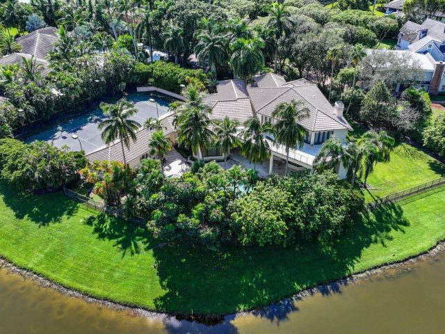 Продажа дома по адресу 18800 Long Lake Drive - фото 5943006