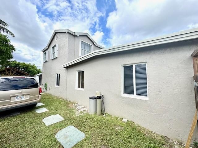 Продажа дома по адресу 1943 Iris Road - фото 6628600