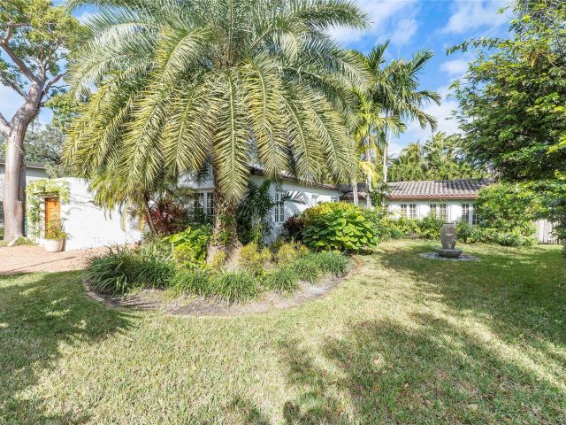 Продажа дома по адресу 1615 SE 4th St - фото 6242665