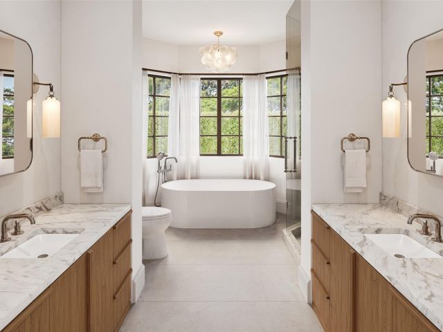 Продажа дома по адресу 1615 SE 4th St - фото 6242673