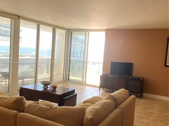 Продажа квартиры #810 - фото 6087125