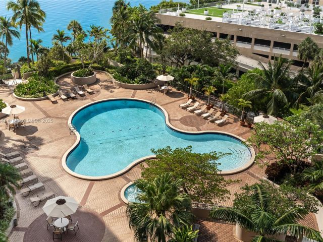 Продажа квартиры #A1812 - фото 5856172