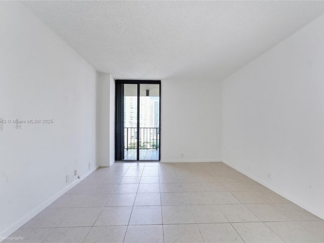 Продажа квартиры #A1812 - фото 5856179