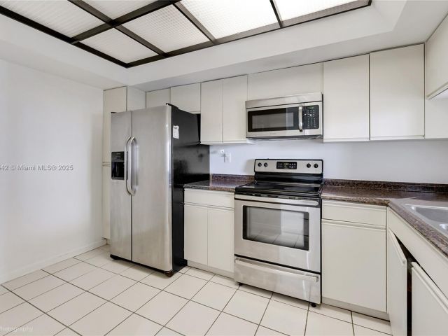 Продажа квартиры #A1812 - фото 5856180