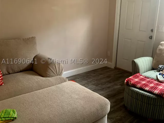 Продажа дома по адресу 310 191st Ter - фото 9339407