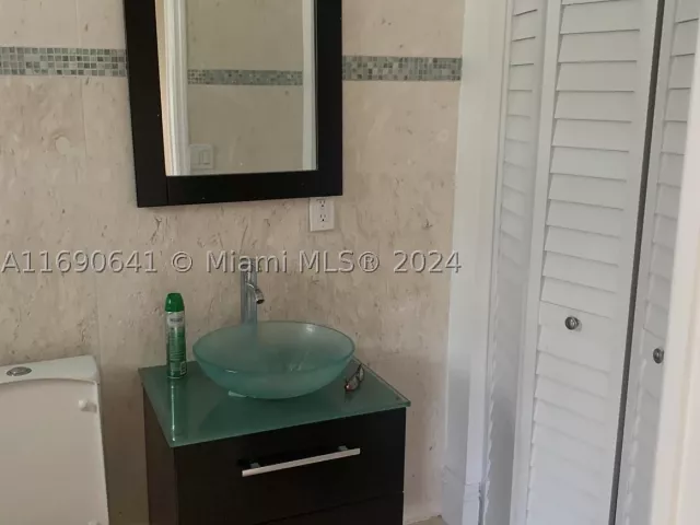 Продажа дома по адресу 310 191st Ter - фото 9339412