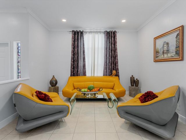 Продажа дома по адресу 3021 El Camino Real - фото 6760599