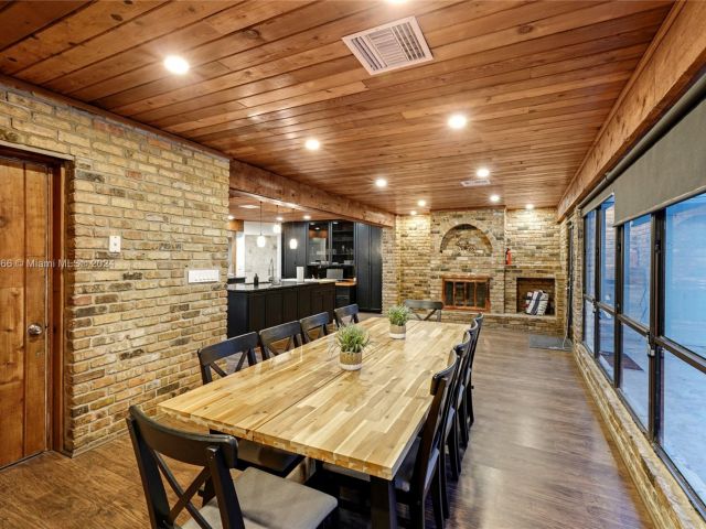 Продажа дома по адресу 5000 Grant St - фото 5530355