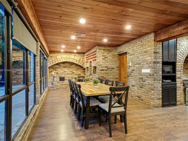 Продажа дома по адресу 5000 Grant St - фото 5530356