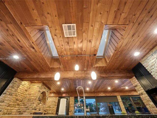 Продажа дома по адресу 5000 Grant St - фото 5530365