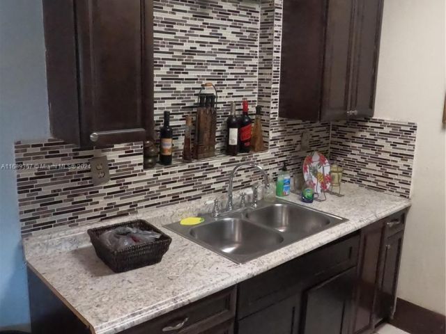 Продажа дома по адресу 3260 NW 209th Ter - фото 7513591