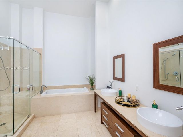 Продажа квартиры #4103 - фото 5615060