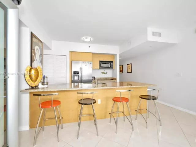 Квартира в аренду номер2505 - фото 6012525