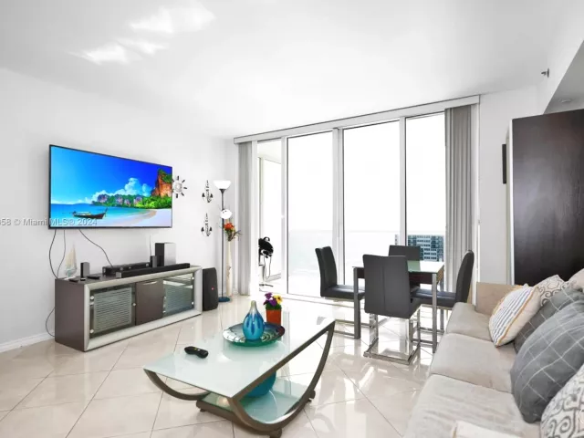 Квартира в аренду номер2505 - фото 6012529