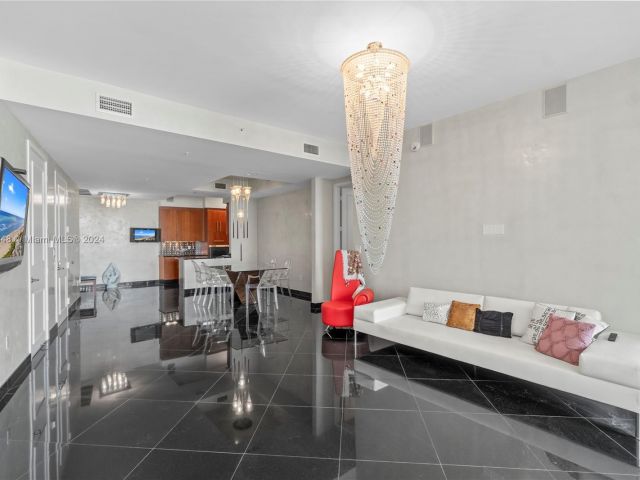 Продажа квартиры #1502 - фото 5659750