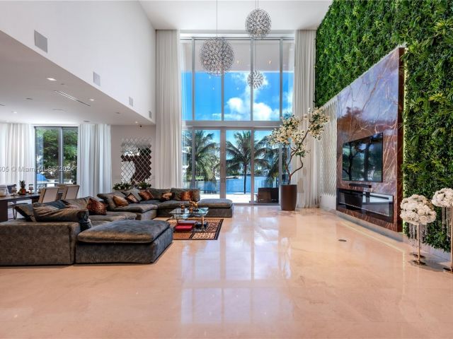 Продажа дома по адресу 400 Tamarind Dr - фото 5523353