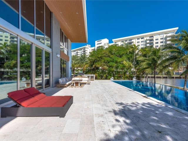 Продажа дома по адресу 400 Tamarind Dr - фото 5523358