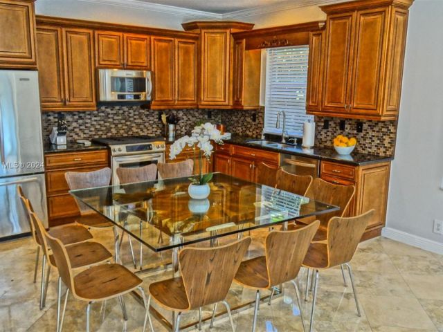 Дом в аренду по адресу  - фото 6041992