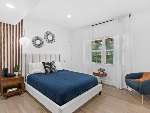 Продажа дома по адресу 615 SE 11th Ave - фото 5901088