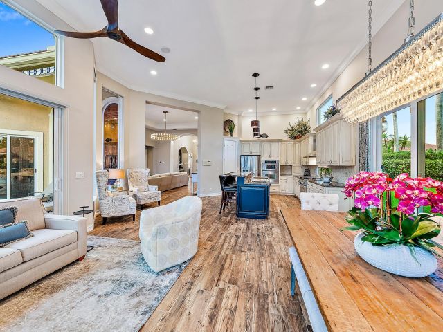 Продажа дома по адресу 7190 Tradition Cove Lane E - фото 5776603