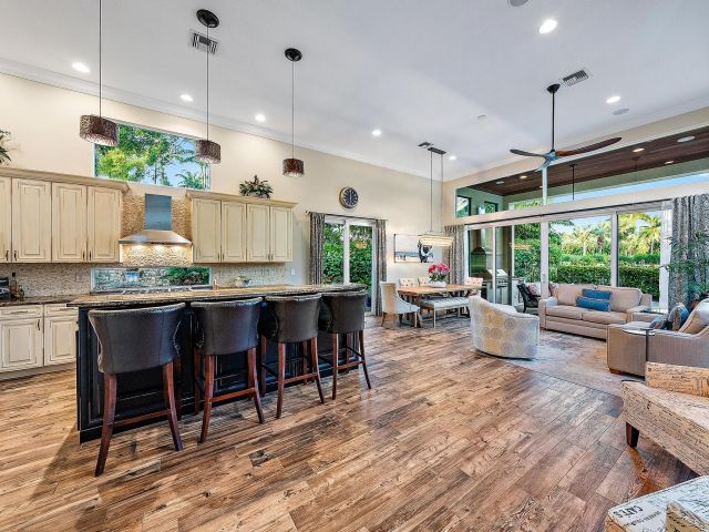 Продажа дома по адресу 7190 Tradition Cove Lane E - фото 5776606