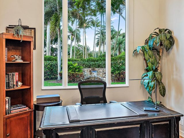 Продажа дома по адресу 7190 Tradition Cove Lane E - фото 5776607