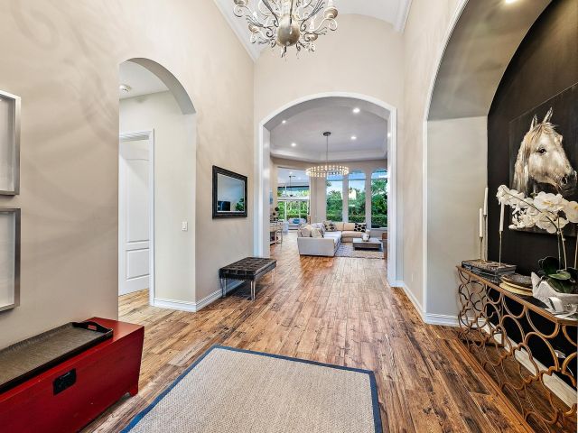 Продажа дома по адресу 7190 Tradition Cove Lane E - фото 5776612