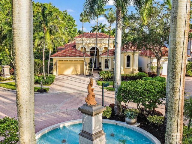 Продажа дома по адресу 7190 Tradition Cove Lane E - фото 5776616