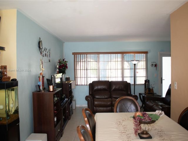 Продажа дома по адресу 2206 Washington St - фото 5753853